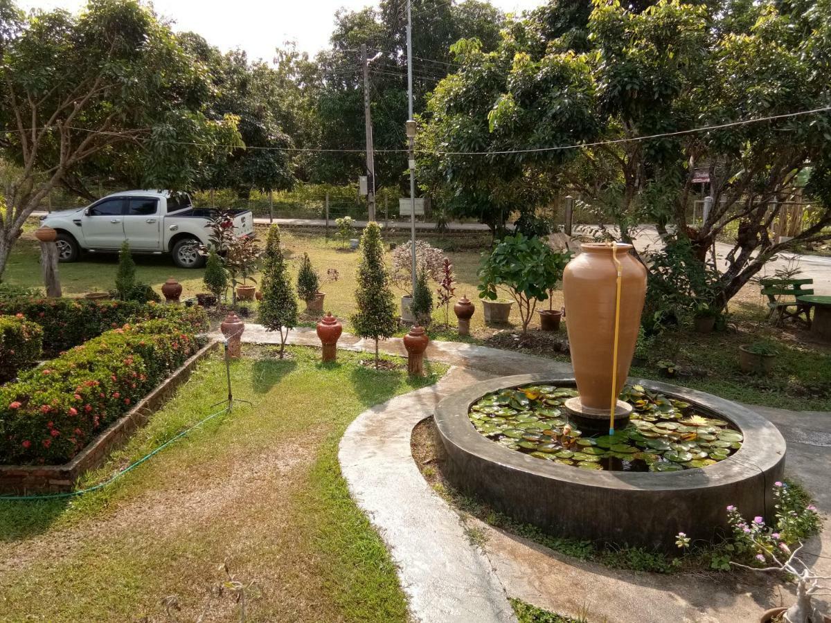 Ban Suan Sukjai Mae Sariang Hotel Exterior photo